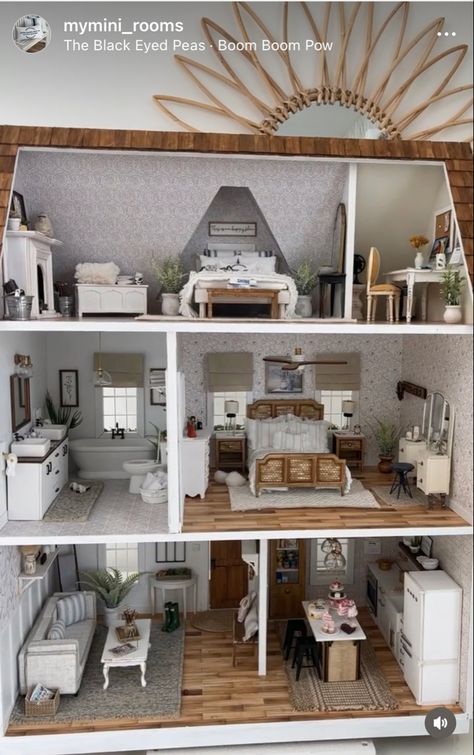 Vermont Farmhouse, Dollhouse Makeover, Dollhouse Decorating, Diy Barbie House, Dollhouse Design, Modern Dollhouse Furniture, Barbie Room, House Restoration, Doll House Plans