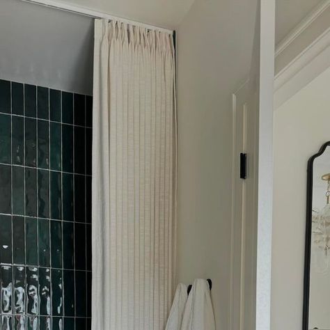 Wendy Smit Interiors on Instagram: "You guys blew me away with our little weekend project I posted to stories yesterday. I promise you, this ceiling mounted drape-turned-shower curtain will elevate any boring bathtub! It’s one of those additions that make your guests say “wow!” 

Since I received so many questions, I put together a shopping list for you 😉, plus my own Pro Tips to help you achieve this exact look! Check out the 🔗link below (and in our bio) for all the details! 

Link: https://liketk.it/4RCBa

.
.
.
#bathroomdesign #bathroomdecor #bathroominspo #bathroomgoals #showerdesign #showertile #showercurtain #twopages #twopageshome #nashvilledesigner #nashvillelifestyle #nashvilleinteriors" Shower Curtain Ceiling Mount, Ceiling Shower Curtain Ideas, Shower Curtain Ceiling, Bathtub Shower Curtain, Curtain Ceiling, Tall Shower Curtains, So Many Questions, Bathroom Goals, Bathroom Inspo