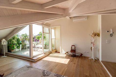 Terrasse Design, Inside A House, Attic Apartment, Loft Room, Attic Rooms, Terrace Design, Loft Conversion, Japanese House, Small Apartments