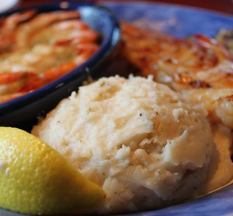 Red Lobster Mashed Potatoes, Cheddar Mashed Potatoes Recipe, Lobster Mashed Potatoes, White Cheddar Mashed Potatoes, Cheddar Mashed Potatoes, Grilled Steaks, High Cholesterol Foods, Chicken Tacos Easy, Mashed Potatoes Recipe