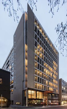 Qt Hotel, Night Architecture, City Of Melbourne, Hotel Facade, Hotel Floor Plan, Hotel Floor, Hotel Entrance, Facade Lighting, Hotel Building