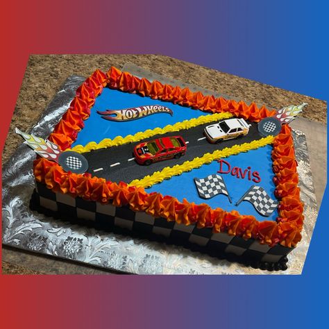 Hot Wheels Sheet Cake Ideas, Hotwheels Sheet Cake, Small Hot Wheels Cake, Hot Wheels Sheet Cake, Hot Wheels Cupcakes Ideas, Pastel Hot Wheels, Hotwheel Cake, Hot Wheels Birthday Party Ideas Cake, Hot Wheels Cake Ideas