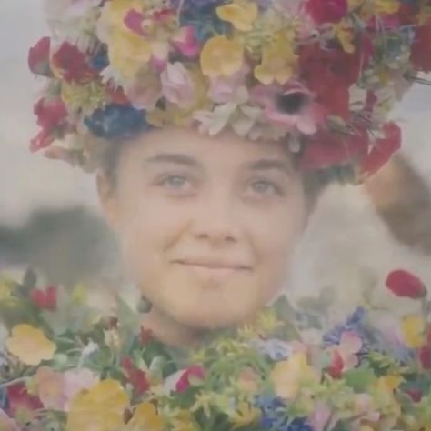 k. bye on Instagram: “midsommar dt:tagged<3 —— 📼:midsommar ��🎼: ac: @opiastate —— tags: #midsommar #midsommaredit #midsommaredits #midsommaredits #film #filmedit…” Dani Midsommar, Folk Horror, Blair Witch Project, I Love Cinema, Best Horror Movies, Best Horrors, Iconic Movies, Scary Movies, Movie Characters