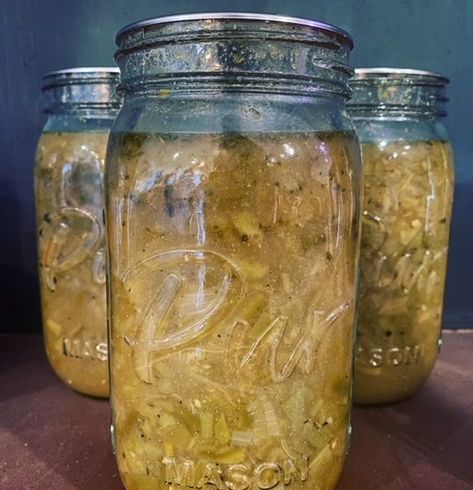 Green Chili Gravy Recipe, Green Chili Gravy, Chili Canning Recipe, Chili Gravy Recipe, Canning Chili, Chili Gravy, Green Chili Stew, Roasted Green Chili, Hatch Green Chili