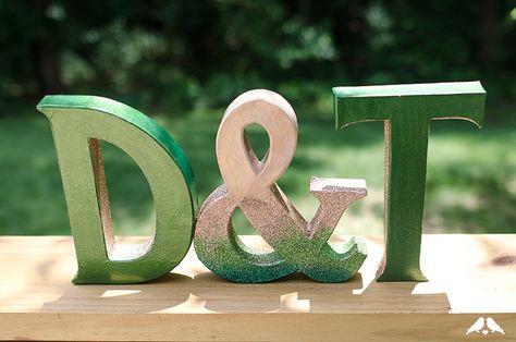 Box Letters, How To Make Glitter, Paper Mache Letters, Wedding Chalkboard Signs, Ombre Wedding, Diy Ombre, Diy Glitter, Diy Chalkboard, Glitter Letters