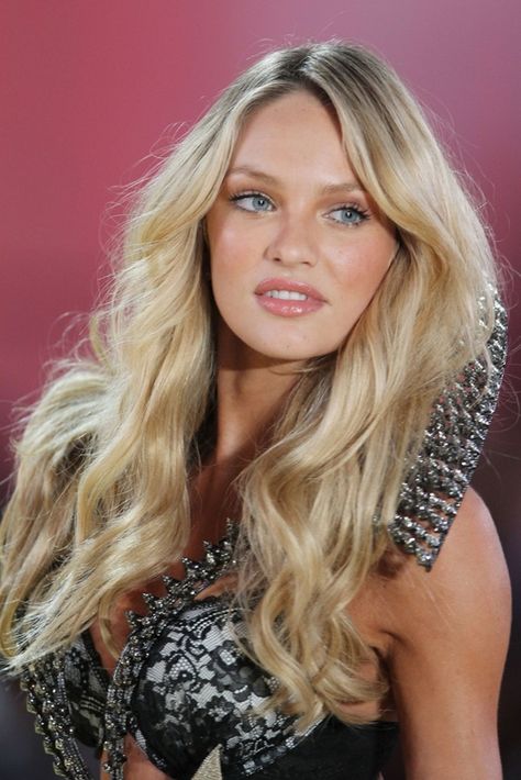 Victorias Secret Angel Candice Swanepoel Candice Swanepoel Makeup, Candice Swanepoel Hair, Candice Swanepoel Face, Bombshell Hair, Light Blonde Hair, Birthday Hair, Blonde Hair Shades, Model Aesthetic, Hair Shades