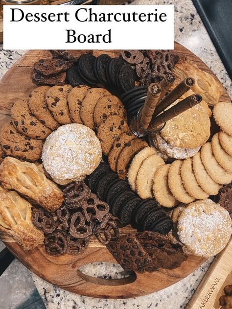 Snack Board Party, Movie Night Snack Board, Girls Night Snacks, Dessert Charcuterie Board, Charcuterie Party, Black Color Hairstyles, Dessert Charcuterie, Perfect Movie Night, Hairstyles Black Hair