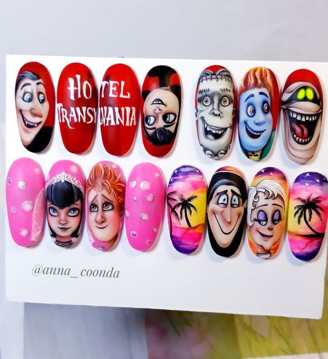 Hotel Transylvania Nails Art, Hotel Transylvania Nails, Navidad Nails, Disney Acrylic Nails, Holloween Nails, Hotel Transylvania, Black Nail Designs, Black Nails, Diy Nails