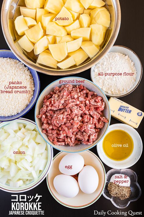 Ingredients to prepare korokke (Japanese croquette): potato, ground beef, onion, egg, butter, olive oil, all-purpose flour, panko (Japanese bread crumb), salt, and pepper. Korean Croquettes, Japanese Curry Ground Beef, Beef Potato Croquettes, Korroke Recipes, Korokke Recipe Japanese Style, Japanese Ground Beef Recipes, Japanese Meatloaf, Croquette Potatoes, Japanese Croquettes