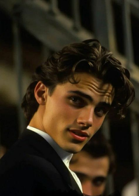 90s Hairstyles Men, Dark Haired Men, Clinique For Men, European Men, Wavy Hair Men, Men Haircut Styles, 90s Hairstyles, Model Face, Attractive Guys