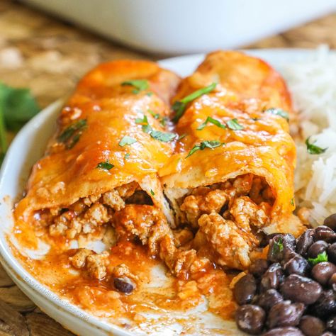 These ground turkey enchiladas are packed with all the yummy flavors of Mexican- beef enchiladas, but made lighter w seasoned ground turkey. Turkey Enchilada Casserole, Seasoned Ground Turkey, Ground Turkey Enchiladas, Bake Dinner, Asian Steak Bites, Quick Family Dinners, Turkey Enchiladas, Viral Recipes, Easy Enchiladas