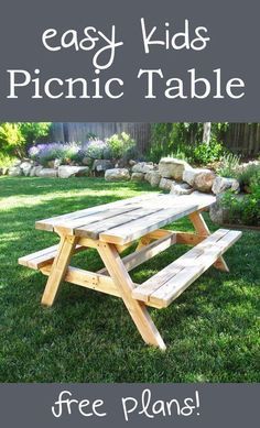 Kids Picnic Table Plans, Meja Outdoor, Diy Picnic Table, Picnic Table Plans, Kids Picnic Table, Kids Picnic, Backyard Furniture, Woodworking For Kids, Picnic Tables