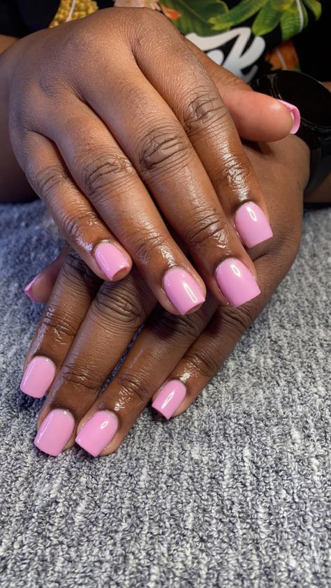 Short pink nails Poly Gel Nails Design Short, Bubble Gum Pink Nails, Pink Short Nails, Nail Polish Acrylic Nails, Gel Overlay Nails, Polish Acrylic Nails, Bubblegum Pink Nails, Short Natural Nails, Short Pink Nails