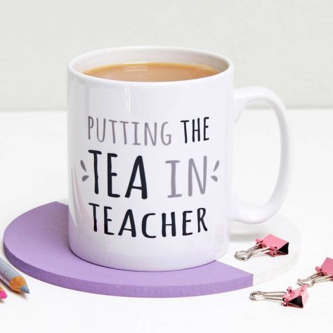 Cricut Teacher, Teacher Box, Gift For A Teacher, Teaching Secondary, Teacher Appreciation Gifts Diy, Teacher Mug, Christmas Tote, Mug Art, Teacher Quotes