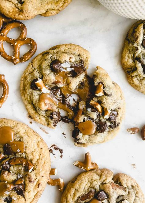 Easy Pretzel Caramel Cookies : Vintage Confections Oreo Pound Cake, Caramel Pretzel Cookies, Pretzel Caramel, Homemade Caramel Candy, Salted Caramel Pretzels, Pretzel Cookies, Caramel Chocolate Chip Cookies, Caramel Pretzels, Pretzel Twists