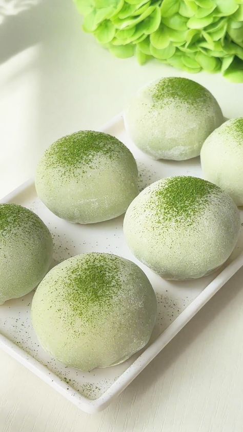 Chocolate Mochi Recipe, Mango Mochi Recipe, Mango Mochi, Chocolate Mochi, Korean Sweets, Matcha Mochi, Cheese Ice Cream, Strawberry Mochi, Mochi Recipe