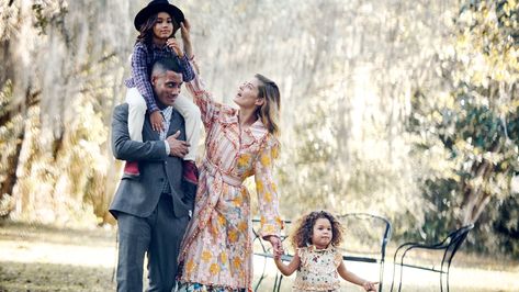 Reimagined topcoats have never felt so timely. Model Doutzen Kroes and family take a few for a stroll (and a paddle) through the Louisiana bayou. Fashion Editorial Couple, Editorial Couple, Louisiana Bayou, Prop Stylist, Peter Lindbergh, Doutzen Kroes, Vogue Us, Dolce Gabbana Dress, Family Fashion