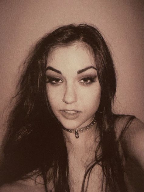 Sasha Grey Aesthetic Icons, Grey Aesthetic Icons, Grey Aesthetic, Wild Eyes, Gray Aesthetic, Pretty Woman, Loom, Collage, Halloween