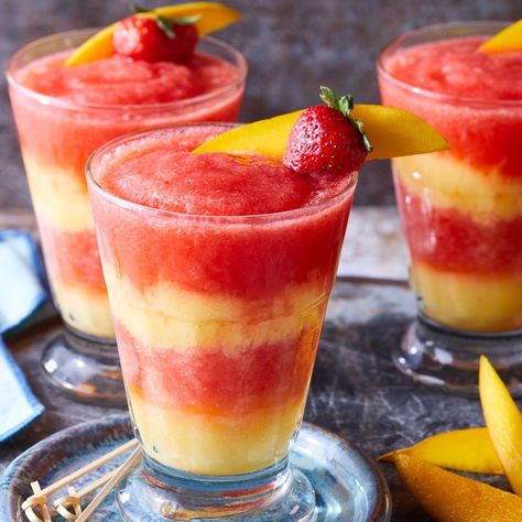 Daiquiris Recipe, Recipes Wraps, Mango Margarita Recipe, Frozen Mango Margarita, Travel Tropical, Mango Tango, Healthy Cocktails, Mango Margarita, Frozen Margaritas