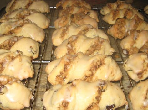 Maple Twists Recipe, Twist Cookies, Condensed Milk Desserts, Best Cook, Maple Cookies, Easy Holiday Desserts, Milk Dessert, Thanksgiving Desserts Easy, Christmas Cookie Recipes