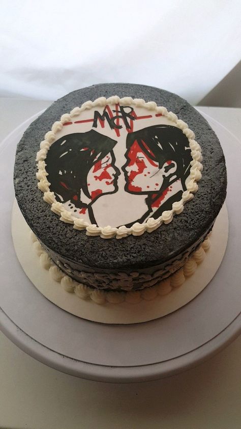 My Chemical Romance Cake Mcr Cake My Chemical Romance, My Chemical Romance Cake Birthdays, Mcr Birthday Cake, My Chemical Romance Cake, Mcr Cake, Emo Cake, Emo Birthday, Band Cake, Emo Party