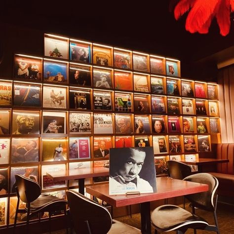 Lola’s Hi/Lo Lounge (@lolasmadison) • Instagram photos and videos Jazz Interior Design, Record Store Cafe, Speakeasy Lounge, Listening Lounge, Hifi Bar, Vinyl Bar, Music Lounge, Dj Room, Japanese Bar