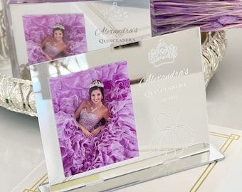 Party Favors For A Quinceanera, Diy Quinceanera Favors, Quinceañera Favors Ideas, Quince Gift Ideas, Sweet 16 Party Favors Ideas, Quince Recuerdos Ideas, Rapunzel Quince, Paris Quinceanera Theme, Butterfly Sweet 16