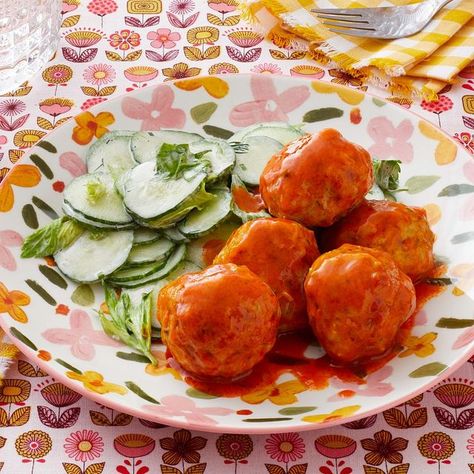 Recipes Buffalo Chicken, Buffalo Chicken Meatballs, Buffalo Chicken Salad, Fall Recipes Healthy, Meatballs Recipe, Easy Meals For Kids, Chicken Meatballs, Easy Family Dinners, Weeknight Dinner Recipe