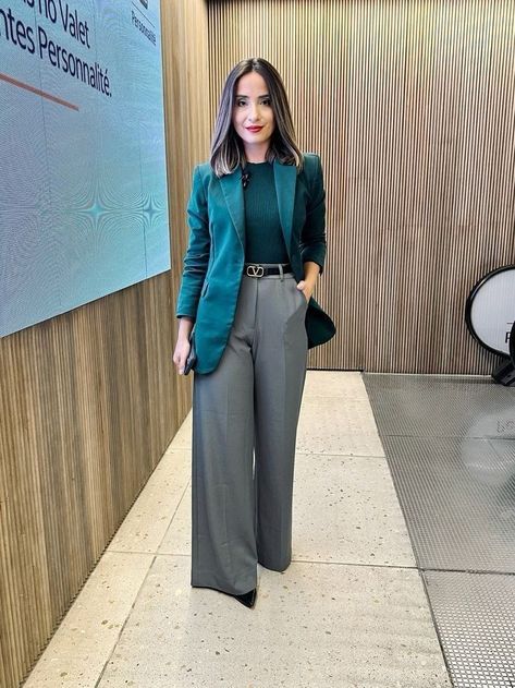 Grey And Green Outfit Ideas, Classic Cowboy Boots, Statement Belts, Cute Professional Outfits, Express Outfits, Classic Cowboy, Grey Slacks, Stylish Fall Outfits, Western Dress