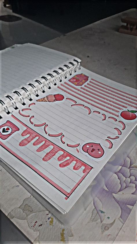 Doodles Designs Ideas, Design Notebook Ideas Student, Ide Jurnal Aesthetic, 2nd Quarter Design Notebook, Marcos Astetics, Notes Design Ideas, Contoh Jurnal, Ide Jurnal, تزيين دفاتر