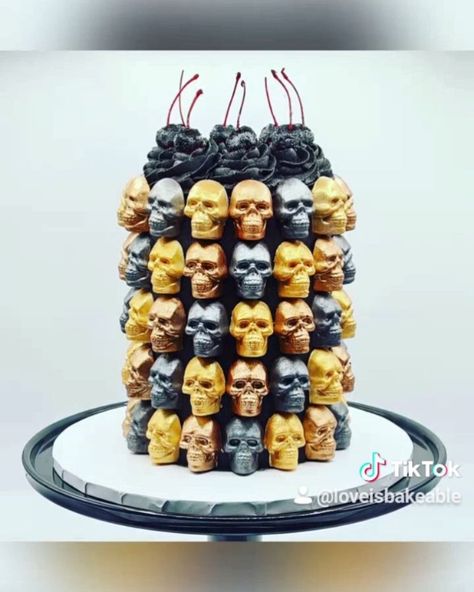 Liz Nicolaou on Instagram: “Here's a time-lapse of how I put together this metallic skull cake 🖤💀 #halloweencake #halloweenvideos #cakevideo #caketimelapse…” Skull Cake, Halloween Gif, Superbowl Party Food, Cake Videos, Superbowl Party, Halloween Cakes, Time Lapse, Put Together, Pistachio