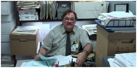 If you've worked in an office, you can relate to this movie. Jazz up your boring day with this article of the funniest stories & pictures from Office Space! Office Space Movie, Basement Office, Office Movie, Cool Office Space, Retro Office, Office Pictures, Classic Office, Space Pictures, Cool Office