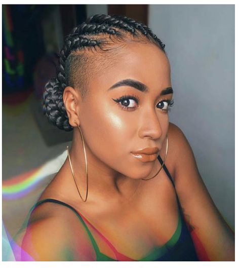 Shaved Sides For Women, Braids With Shaved Sides, Shaved Side Hairstyles, Shaved Hair Designs, Braided Cornrow Hairstyles, Side Hairstyles, Shaved Sides, Braided Hair, Cornrow Hairstyles