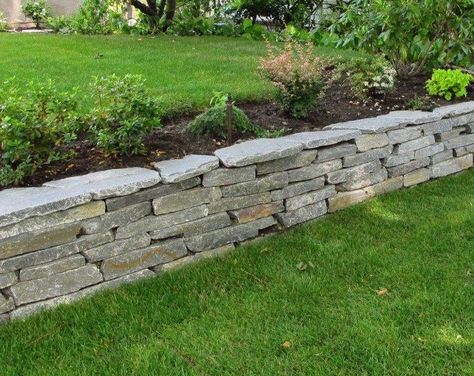 Yard Retaining Wall Ideas, Front Yard Retaining Wall Ideas, Front Yard Retaining Wall, Yard Retaining Wall, Retaining Wall Ideas, Landscaping Blocks, Backyard Retaining Walls, Rock Retaining Wall, Stone Walls Garden