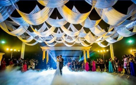 Hall Cilling, Overhead Decor, Bridal Backdrop, Bridal Backdrops, Boda Ideas, Desi Wedding Decor, Dream Wedding Decorations, Wedding Design Decoration, Barn Ideas