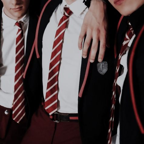 Bully Romance Aesthetic, Crew Lancaster, Crew Aesthetic, Murphy Aesthetic, Wren Beaumont, Monica Murphy, Bully Romance, Private School Uniforms, Dear Ava