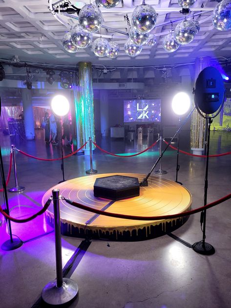 360 Picture Booth, 360 Camera Photo Booth Ideas, Bsu Events, 360 Photo Booth Ideas, 360 Camera Photo Booth, Creative Photo Booth Ideas Events, 360 Photo Booth Backdrop, Photobooth Business, 360 Pictures