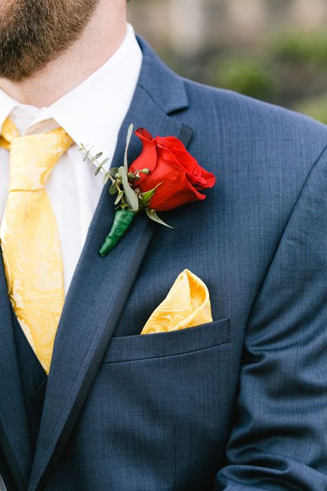 beauty and the beast groom attire Wedding Flowers Red Roses, Disney Wedding Dress, Beauty And The Beast Quince, Beauty And The Beast Wedding Theme, Beauty And Beast Wedding, Beauty And The Beast Theme, Tema Disney, Yellow Wedding Flowers, Disney Wedding Theme