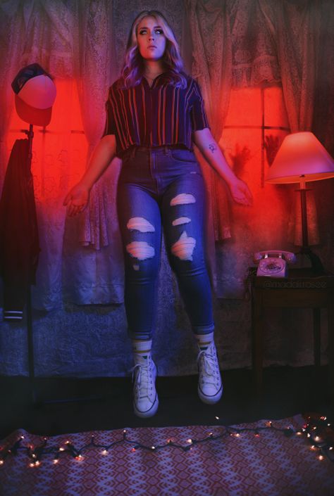 Stranger Things Inspired Photoshoot, Stranger Things Photoshoot Ideas, Stranger Things Photoshoot Inspired, Stranger Things Photoshoot, Stranger Things Photo, Selfie Room, Stranger Things Fashion, Stranger Things Season 4, Inspired Photoshoot