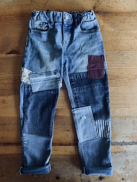 Two Ways To Add Multi Patches On Jeans | Modern Mending Mending Knees In Jeans, Patching Holes In Pants, How To Add Patches To Jeans, Patching Jeans With Fabric, Patched Up Jeans, Diy Patched Jeans, Quilt Patch Jeans, How To Sew Patches On Jeans, Jeans With Patches Diy