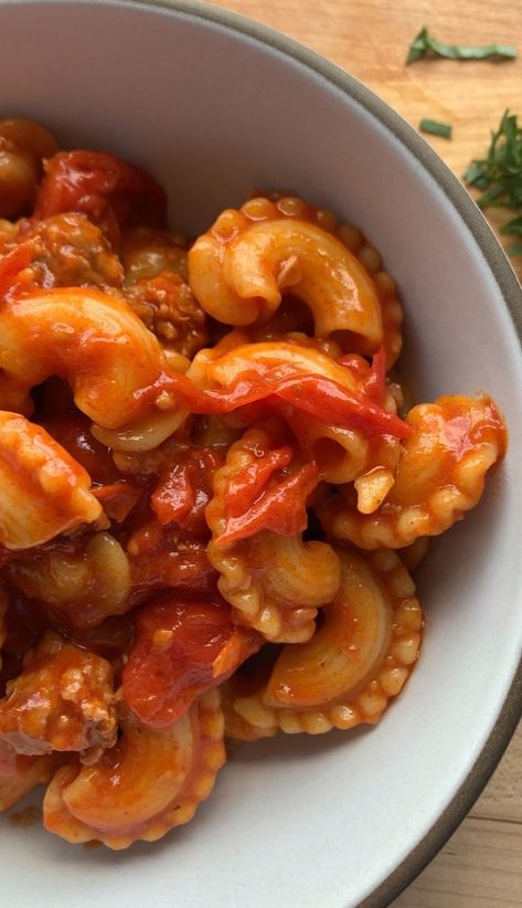 Summer Pasta with Sausage, Cherry Tomatoes, + Basil Pasta Cherry Tomatoes, Dinner Party Dishes, Pasta With Sausage, Sausage Pasta, Tomato Basil, Cherry Tomatoes, Tomatoes, Dinner Party, Red Wine