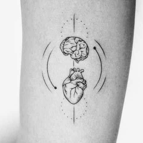 T  a  t  t  o  O Brain Tattoo, Heart And Brain, Yoga Tattoos, Tattoo Trend, Tattoo Zeichnungen, Cat Tattoos, Inspiration Tattoos, Disney Tattoo, Tiny Tattoo