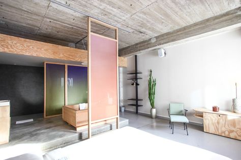 Bathing Bikou by Hanna Maring Architect Inspiration, Wood Tub, Hotel Room Interior, Wooden Bathtub, Interior Design Instagram, Affordable Homes, Japanese Soaking Tubs, White Living Room, Room Dividers