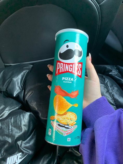 Pringles Aesthetic, Pringles Pizza, Pizza Aesthetic, 2023 Aesthetic, Pizza Flavors, Yummy Comfort Food, Memes Status, Food Obsession, Pretty Food