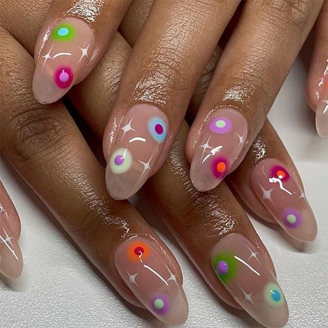 Aura nails are taking over TikTok and Instagram with their colorful, airbrushed effect. Here's how to find your aura and match it to your manicure. Aura Nails, Colorful Nail, Colorful Nail Designs, Pink Nail, Minimalist Nails, Manicure Y Pedicure, Dream Nails, Fire Nails, Funky Nails