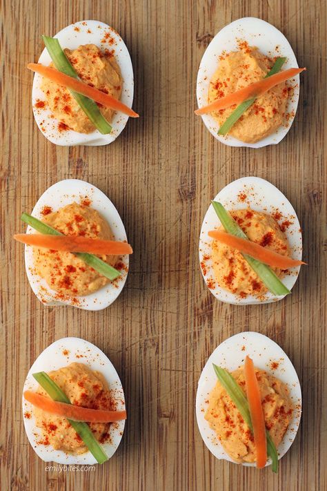 Deviled Eggs Buffalo, Ww Appetizers, Buffalo Deviled Eggs, Thanksgiving Deviled Eggs, Sriracha Deviled Eggs, Buffalo Chicken Pasta Salad, Spicy Deviled Eggs, Emily Bites, Ww Snacks