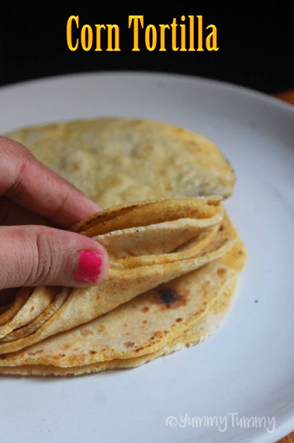 Homemade Corn Tortilla Recipe - How to Make Corn Tortilla at Home - Yummy Tummy Corn Shell Recipe, Home Made Corn Tortillas, Soft Corn Tacos, Corn Tortilla Recipe, Tortilla Recipes, Corn Tortilla Recipes, Corn Taco, Authentic Mexican Recipes, How To Make Corn