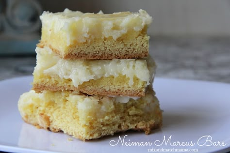 Neiman Marcus Cake, Neiman Marcus Bars, Fried Recipes, Lemon Brownies, Nieman Marcus, Potluck Desserts, Dessert Bar Recipe, Dessert Tray, Bar Recipes