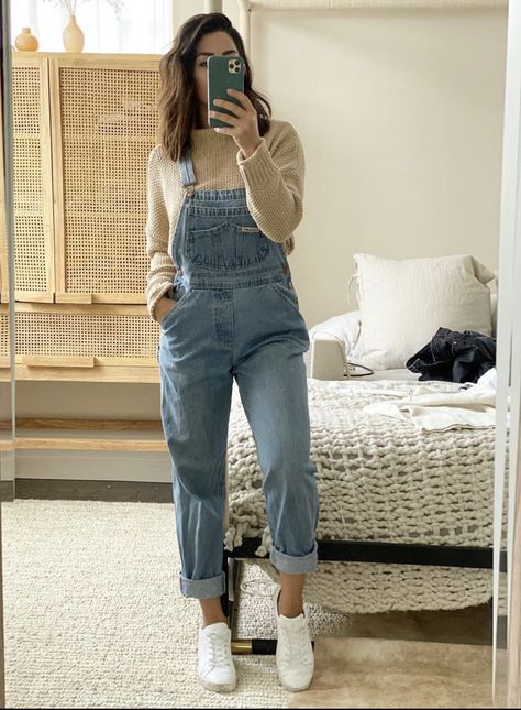 Overall Outfit, Outfits For Work, Casual College Outfits, Look Retro, Casual Day Outfits, Fashionista Clothes, Looks Chic, Mode Inspiration, Outfit Casual