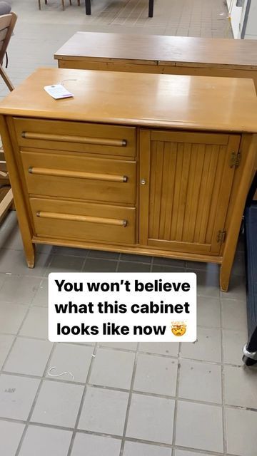 Mary Lindloff on Instagram: "What do you think of this furniture flip? I love how beautiful the @minwaxusa stain looks on the drawers! (#ad) Would you try it yourself?! Here are all the details on the 3-step staining process I followed: 1) Minwax Pre-Stain Wood Conditioner for Oil-Based Stains 2) Minwax Wood Finish Penetrating Stain in Special Walnut (2 coats) 3) Minwax Polycrylic Protective Finish (2 coats) This project took about 4 days to complete, with about 8 hours of active work time. Go grab some Minwax stain for your next (or your FIRST!) furniture makeover! #Minwax #KeeponFinishing #FinishedwithMinwax #furnitureflip #furnituremakeover #furnitureflipping #furnitureflipper #refinishedfurniture" Redoing Wood Furniture, Upcycling Wooden Furniture, Refinish Veneer Furniture, 90s Furniture Makeover, 2 Tone Furniture Ideas, Mexican Pine Furniture Makeover, Paint And Stain Combinations Furniture, Refinishing Maple Furniture, Refinishing Oak Furniture